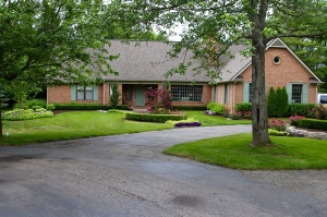 Custom landscape design by Customs Environment in Oakland County, MI | IMG_2875.jpeg