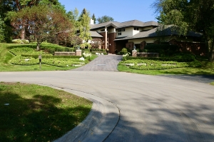 Clean and green landscaping in Oakland County, MI | IMG_3263.jpeg