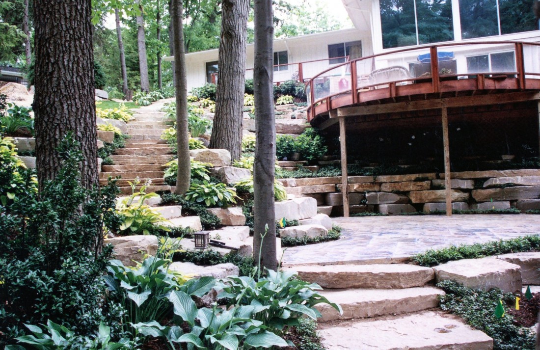 Landscape Services in Oakland County: Birmingham, Bloomfield, Northville | Custom Environments - img496